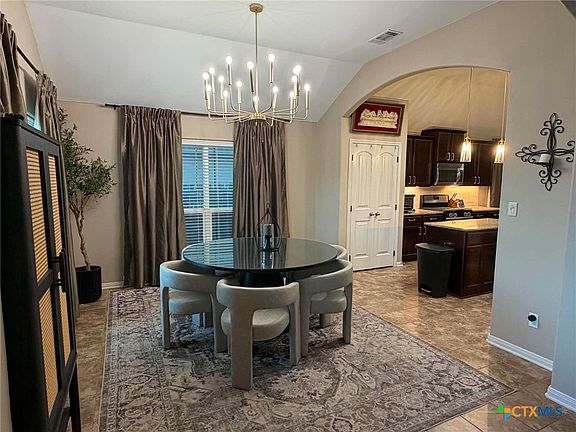 4th image of 210 Cobble Stone Ct