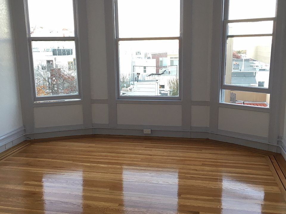 1st image of 924 Greenwich St