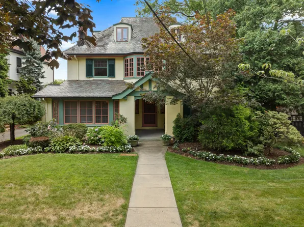 325 Saint Ronan Street, New Haven, CT 06511