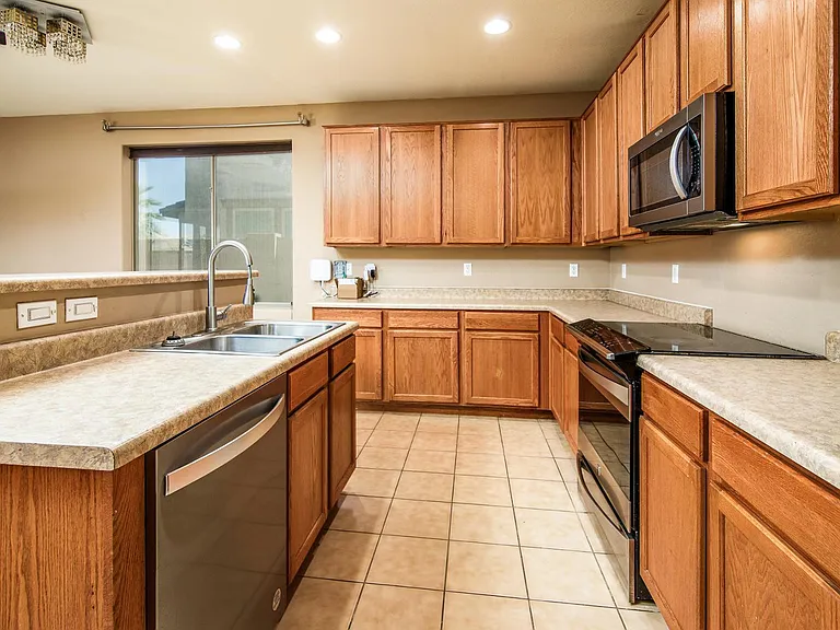 21357 N Liles Ln — Photo 17