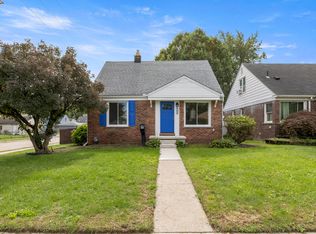 24601 Carlysle St, Dearborn, MI 48124
