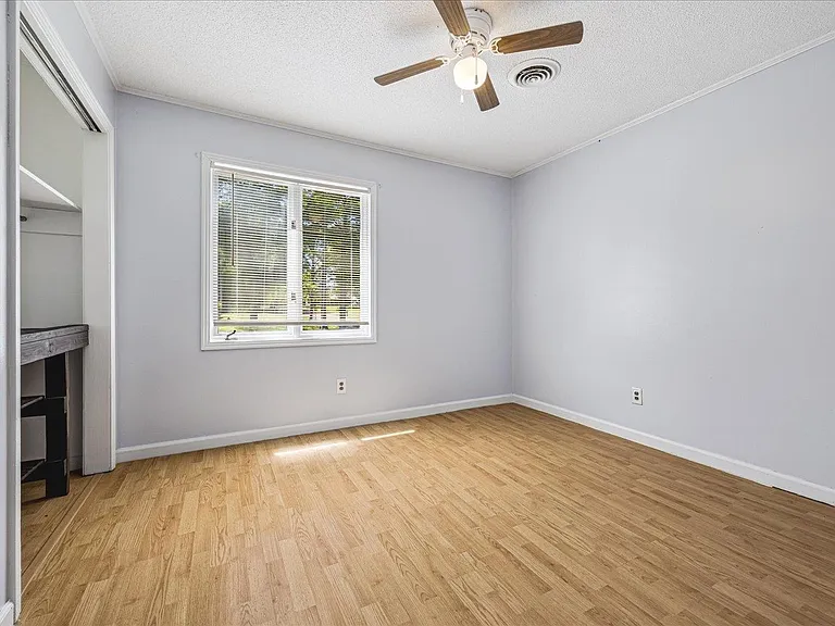 1532 Christine Cv — Photo 17