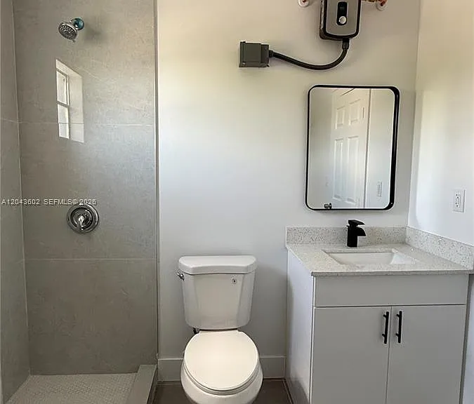 211 SW 10th Ave #4 — Photo 16