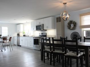 19 Perkins Ave, Hampton, NH 03842