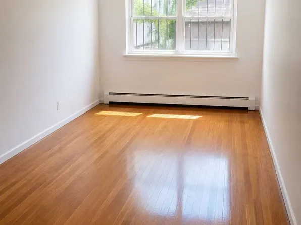 (undisclosed Address), Flushing, NY 11367
