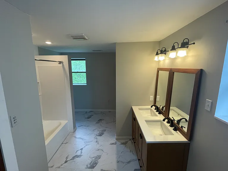 408 Washington St — Photo 24