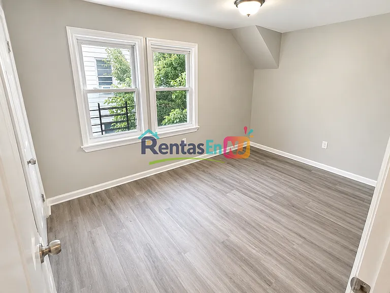 179 Myrtle Ave #3A — Photo 5