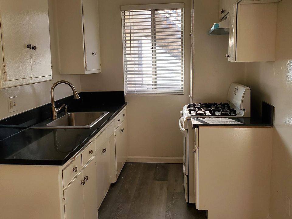 1st image of 14664 Roscoe Blvd #25