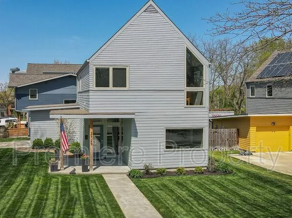 2729 Charlotte St, Kansas City, MO 64109