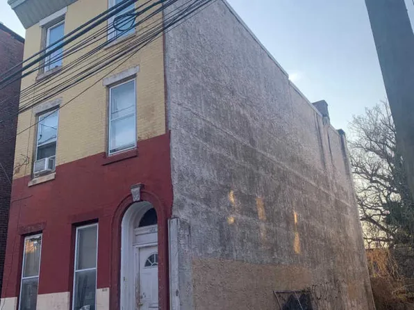1618 Willington St, Philadelphia, PA 19121