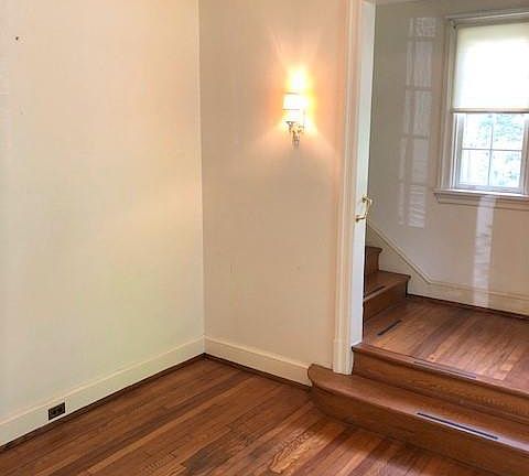 5th image of 1511 Palmyra Ave