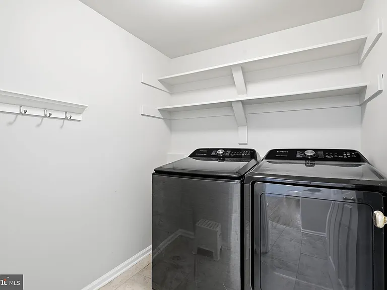 100 Spyglass Ln — Photo 20