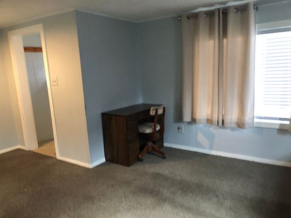 5th image of 612 N Custer Ave