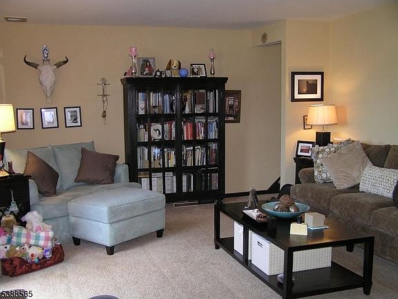 5th image of 466 Pompton Ave Suite A