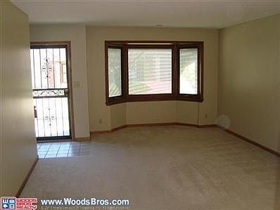 3rd image of 3341 Glenhaven Pl