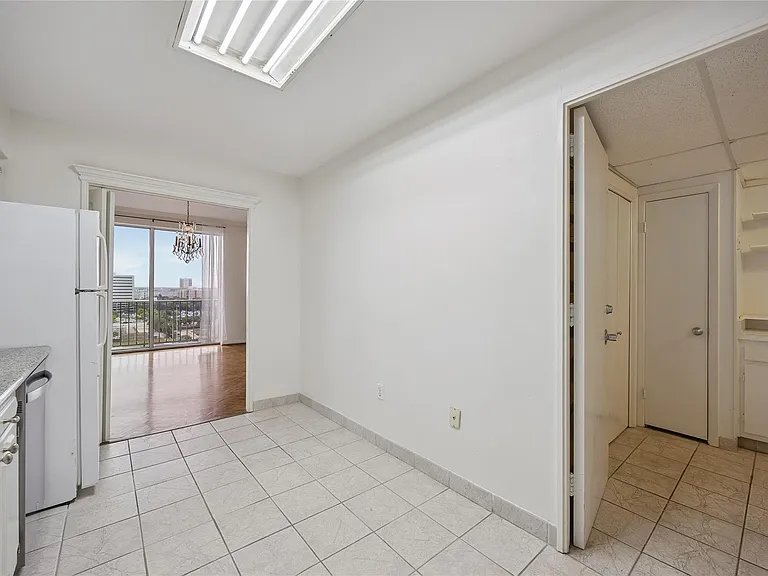 2200 Willowick Rd #11B — Photo 9