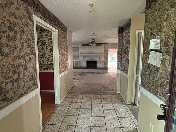 2nd image of 4456 E Smith Ferry Rd