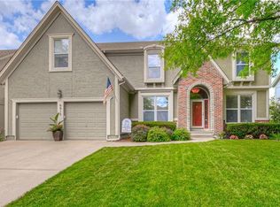 9910 W 129th St, Overland Park, KS 66213
