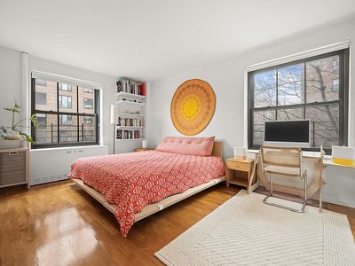 345 Clinton Ave APT 5G, Brooklyn, NY, 11238