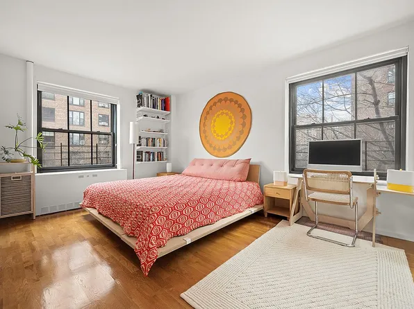 345 Clinton Ave APT 5G, Brooklyn, NY 11238