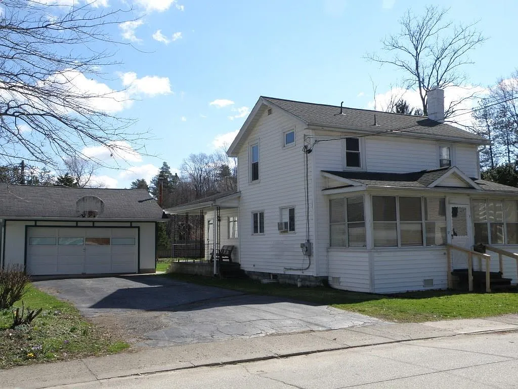 17 Warden St photo 1