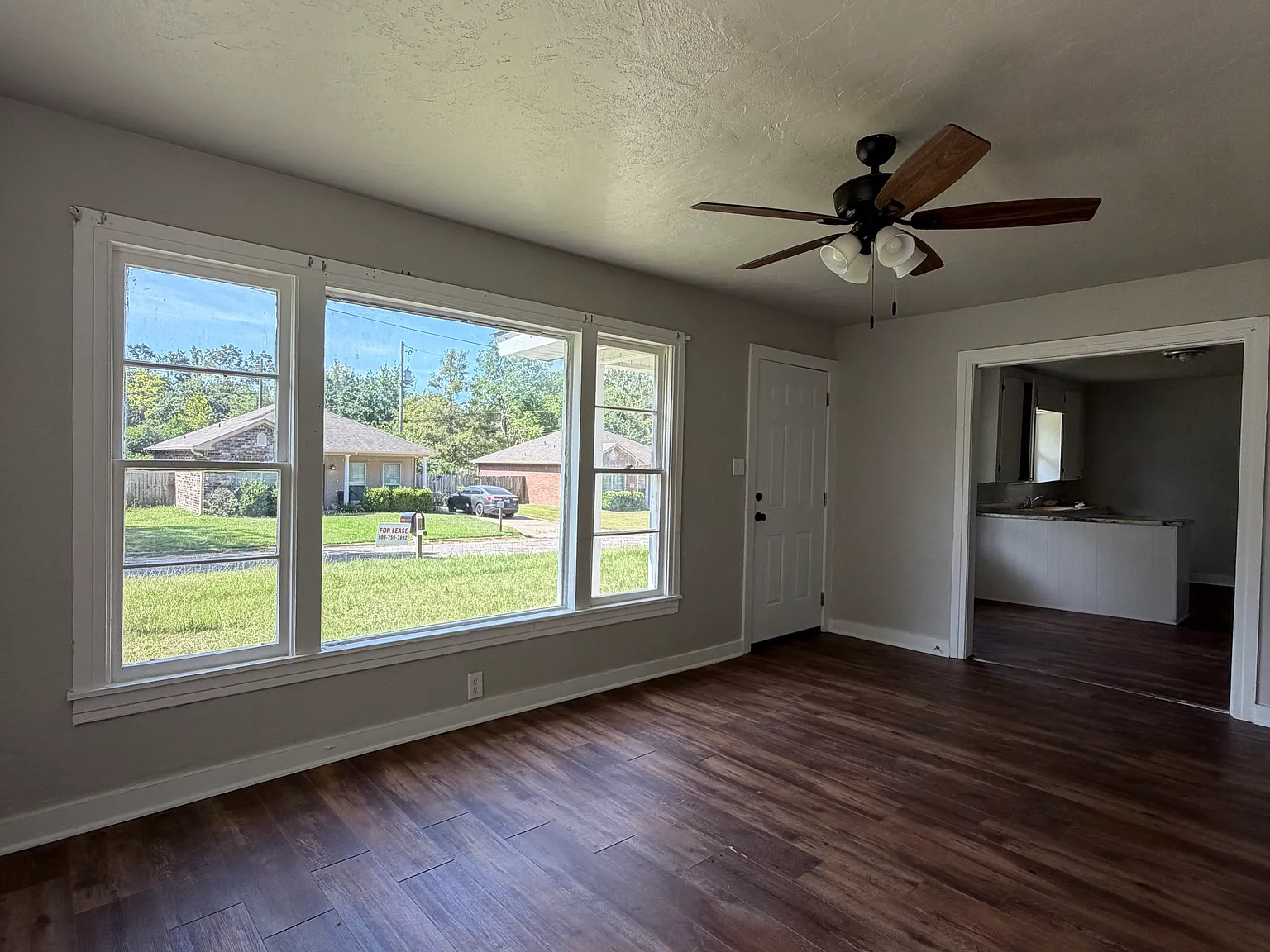 2 bed, 792 sqft, $1,295 — Photo 3