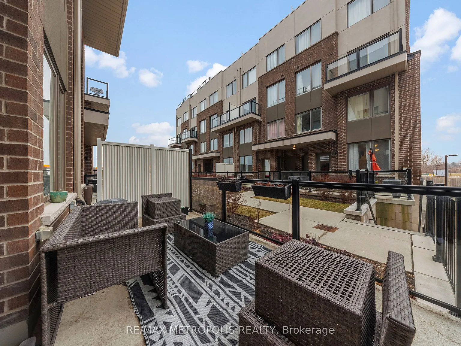 2 bed, $2,800 — Photo 3