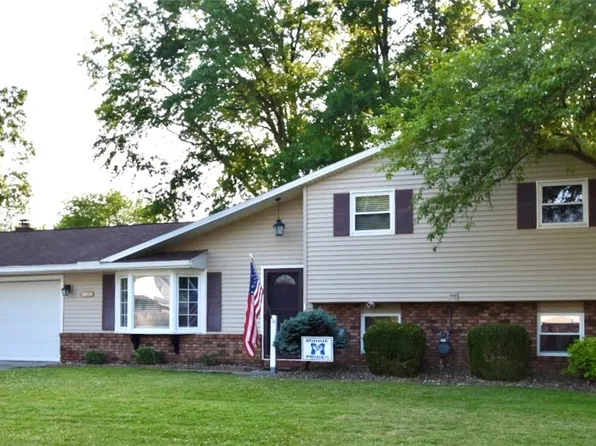 1008 Nantucket St, Grafton, OH 44044