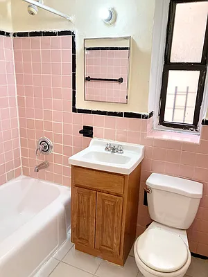 Rented by New York Residence | media 43