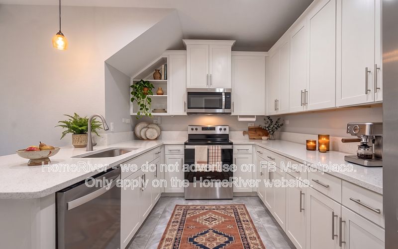 1st image of 60 Leeward Island Dr