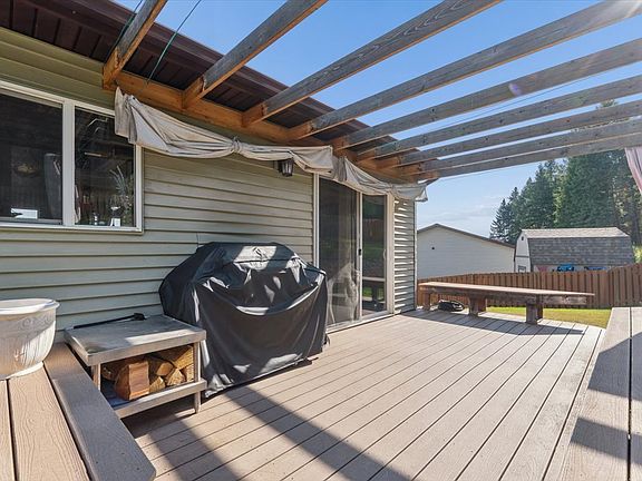 4th image of 183 Lupine Dr