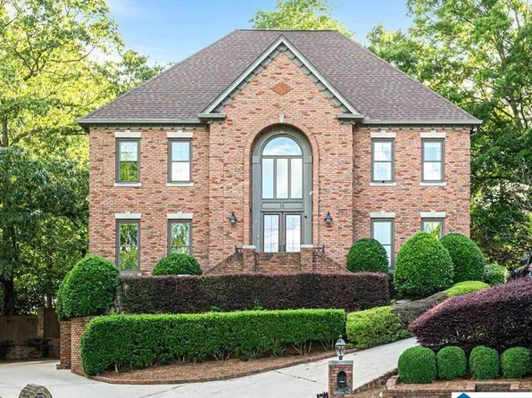 2201 Sterlingwood Dr, Mountain Brook, AL 35243