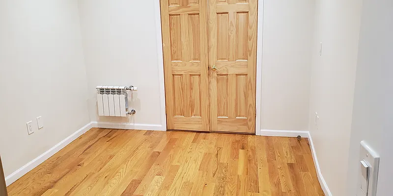 Rented by MCR Realty | media 15