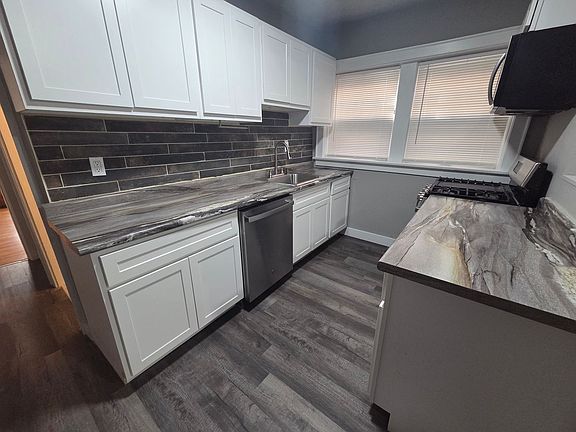 2nd image of 4954 Winona Ave #23628D60C