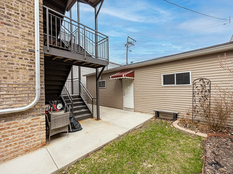 3648 W George St #G — Photo 10