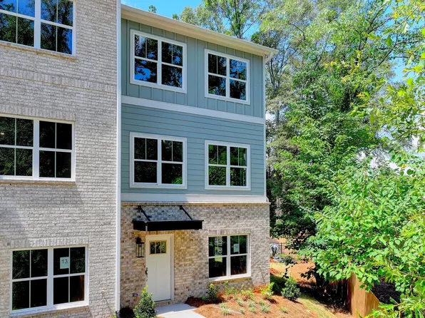 5443 Blossomwood Trl SW, Mableton, GA 30126