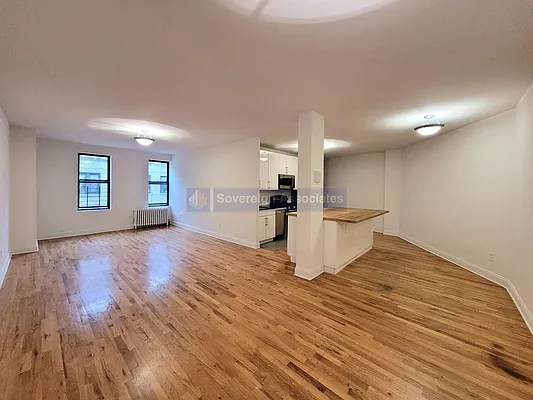 Rented by Sovereign Associates | media 7