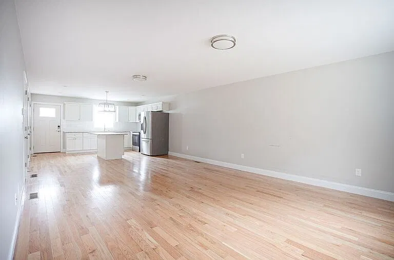 2 James St #1 — Photo 8