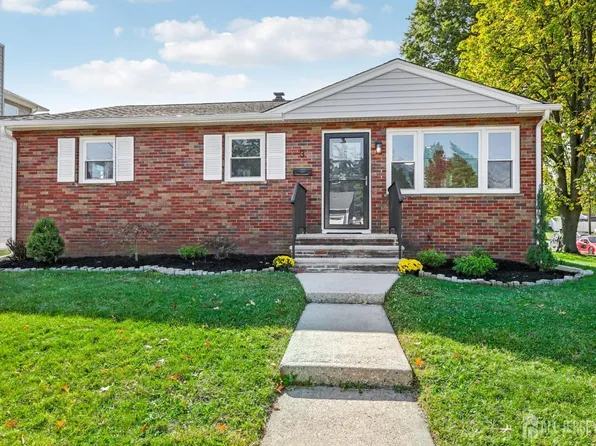 3 Acme Pl, Colonia, NJ 07067