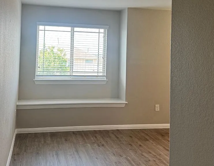 232 Triumph Rd — Photo 5