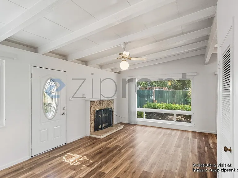 16 Tasco Ct — Photo 7