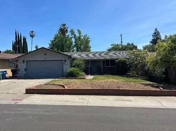9004 Fashion Dr, Sacramento, CA 95826