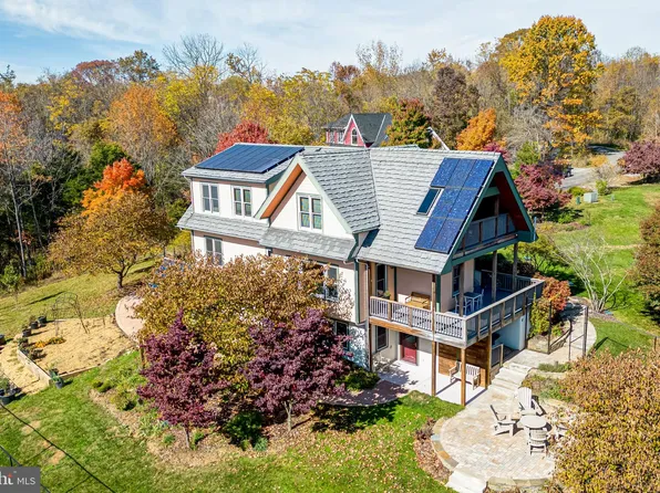 12606 Trillium Glen Ln, Lovettsville, VA 20180