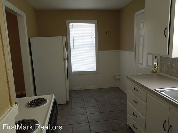 2nd image of 2807 Avenue U