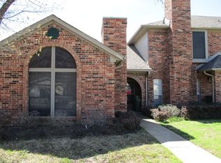 808 Custer St, Arlington, TX 76014