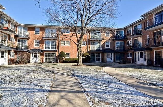 1st image of 6853 N Northwest Hwy APT 2C