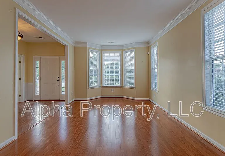 27 Lake Valley Ct — Photo 6