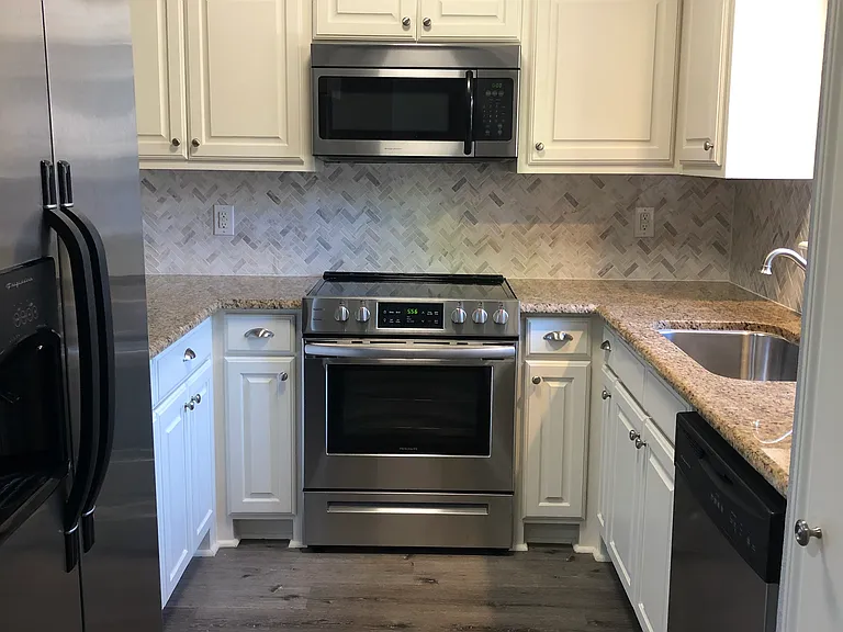 5859 Frankford Rd — Photo 23