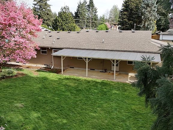 4th image of 9206 NE 53rd St