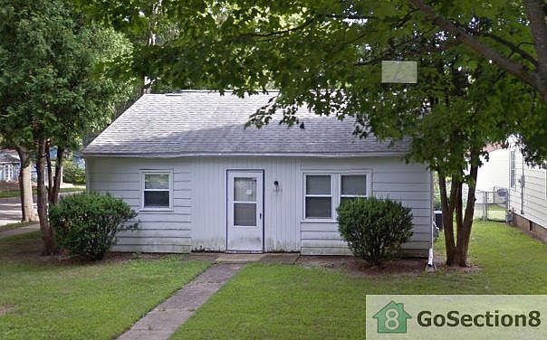 1st image of 3004 Garfield Dr